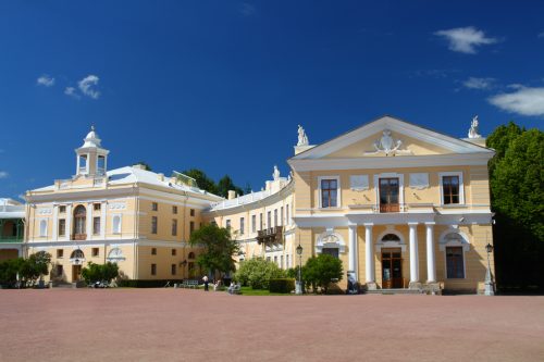 Grand palace in Pavlovsk park