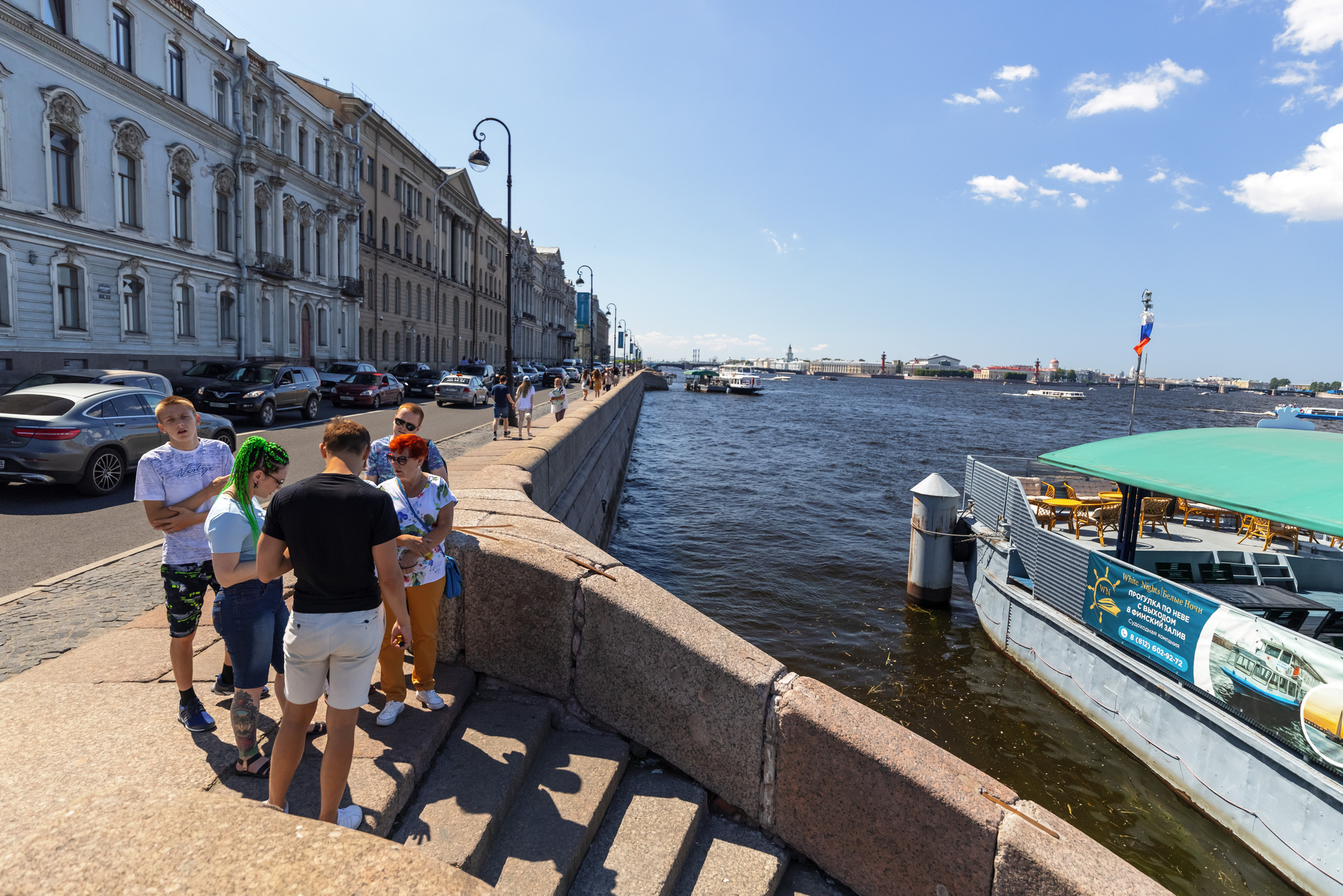 Причал Дворцовая набережная, 10