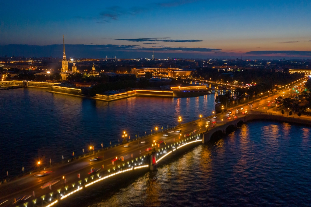 Экскурсия по ночному Санкт-Петербургу