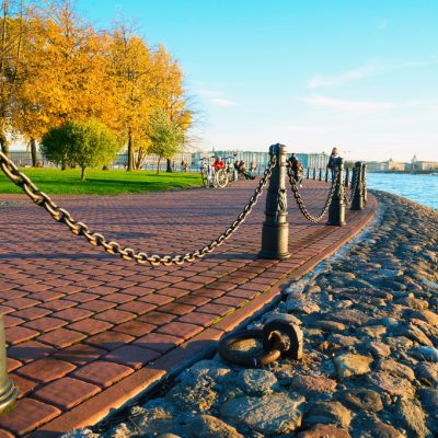 Kronverksky Strait. Hare island. St. Petersburg in autumn .