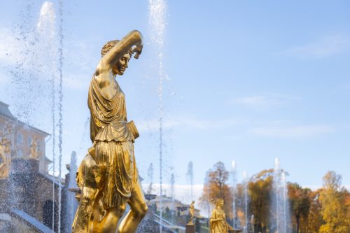 gilded-statue-of-the-cascade-fountain-peterhof-st-petersburg-russia