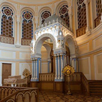 interiors-of-the-grand-choral-synagogue-st-petersburg-russia