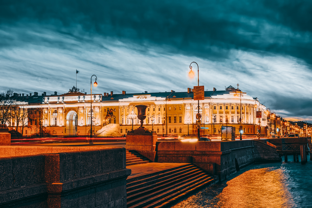 Здание Сената и памятник Петру I (Великому). Санкт-Петербург.