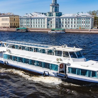 Теплоходная экскурсия по Неве и Финскому заливу с экскурсионным бюро «Парус»