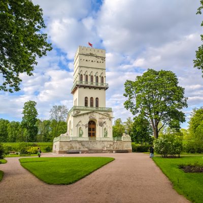 pushkin-saintpetersburg-russia-white-tower-alexander-park